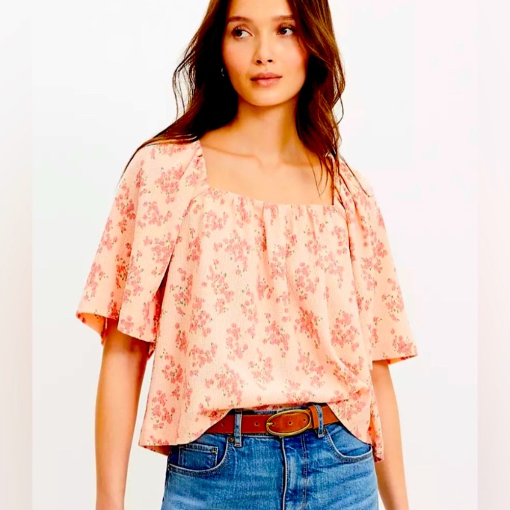 LOFT Floral Flutter Square Neck Blouse Size Large Pink Peach Floral BNWT
